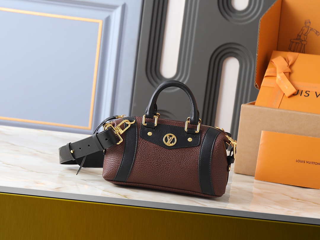 Louis Vuitton LV Classic Handbag Premium Canvas Model M14700 Magnetic Lock Luxury Daily Wear Luxury Designer